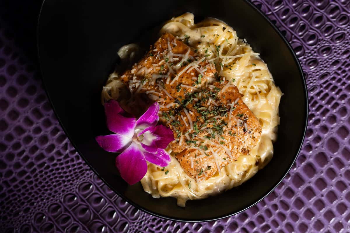 Vanity Bar (Vanity Restaurant Lounge)